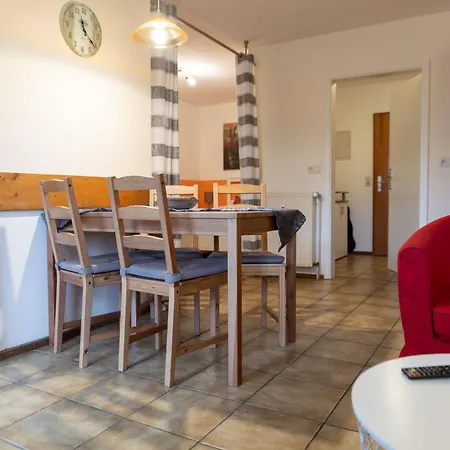Mit Balkon Und Geschirrspuelmaschine By Interhome *