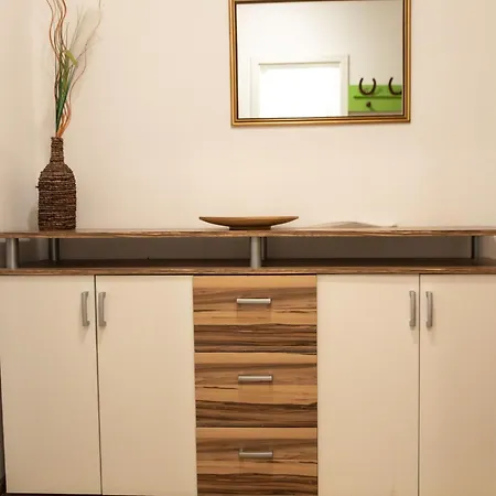 Mit Balkon Und Geschirrspuelmaschine By Interhome *
